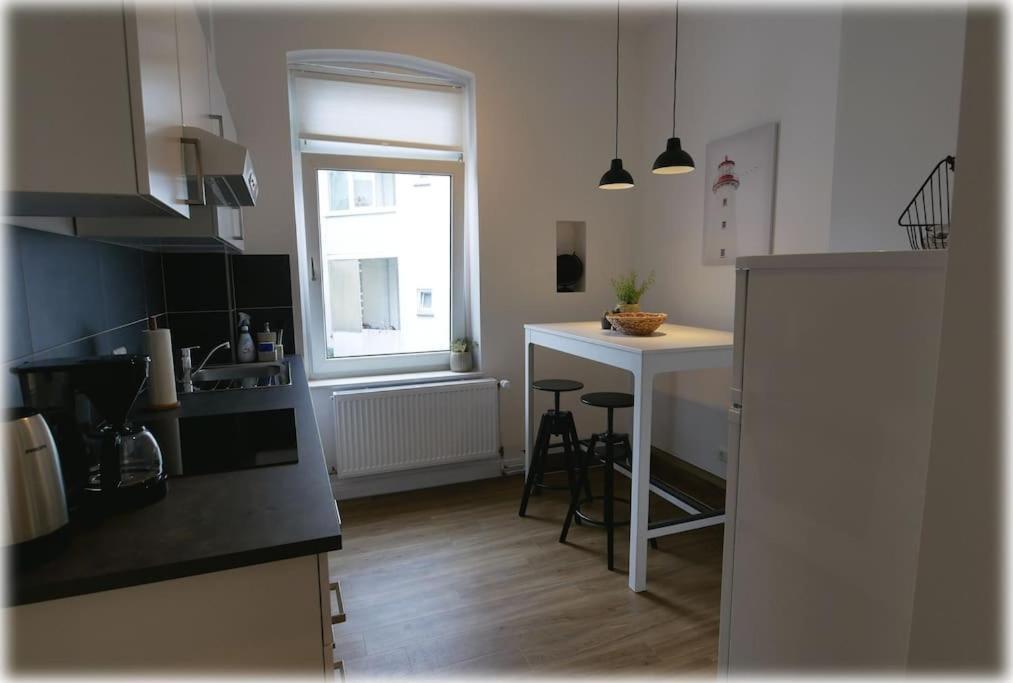 Gemuetlich - 2 Zimmer-Altbau, 24H Check-In 基尔 外观 照片